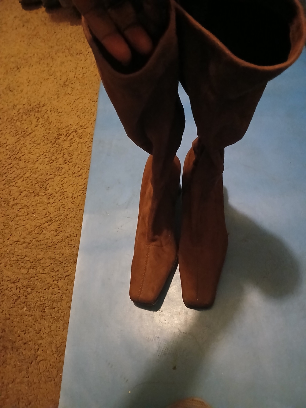 Brand New croft & barrow Chestnut Suede Boots With Heel Size 9